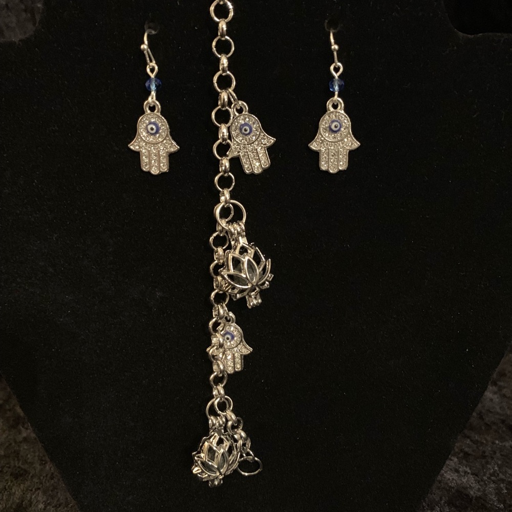 Hamsa hand earrings & matching diffuser bracelet